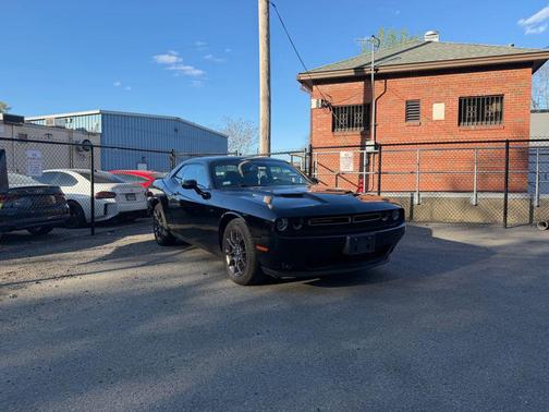 Pitch Black Clearcoat 2018 Dodge Challenger GT