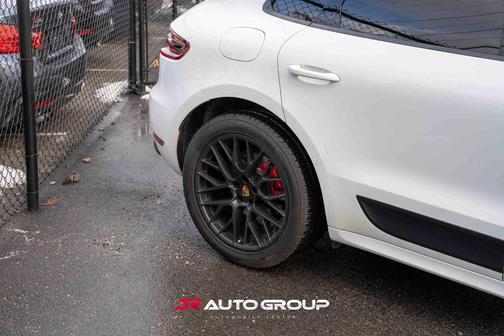 2017 Porsche Macan GTS