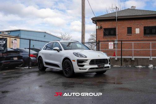 2017 Porsche Macan GTS