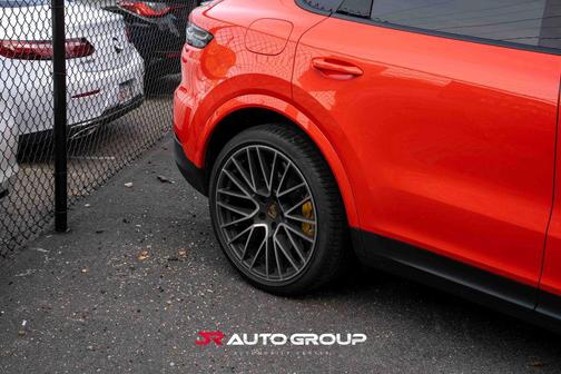 2020 Porsche Cayenne Cayenne