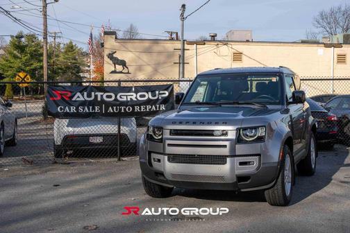2023 Land Rover Defender 90 SE