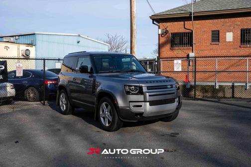 2023 Land Rover Defender 90 SE