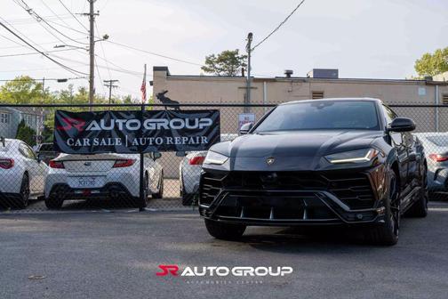 2019 Lamborghini Urus Sport Utility 4D