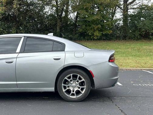 2015 Dodge Charger SXT