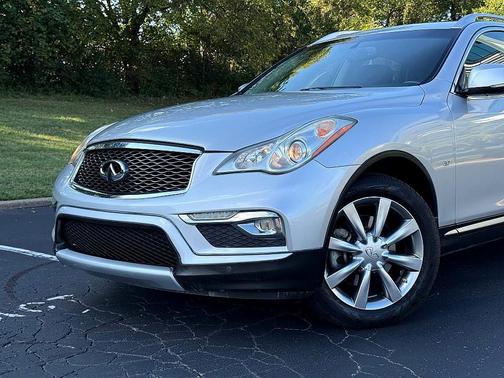 2017 INFINITI QX50 Base