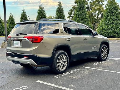 2019 GMC Acadia SLE-2