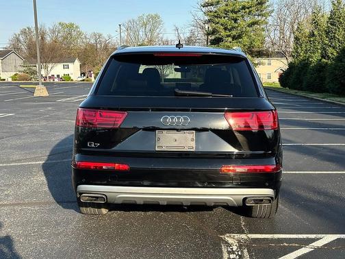 2019 Audi Q7 55 Premium