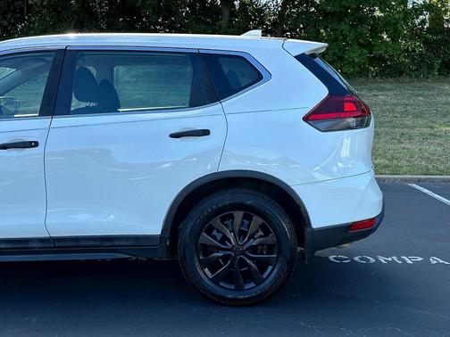 2018 Nissan Rogue S