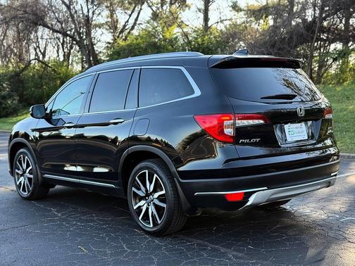 2019 Honda Pilot Touring 8-Passenger