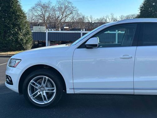 2013 Audi Q5 2.0T Premium Plus