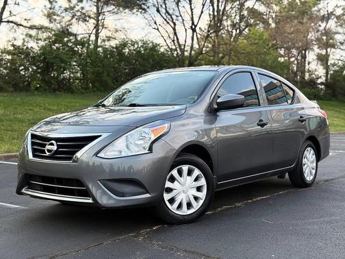 2019 Nissan Versa 1.6 S+