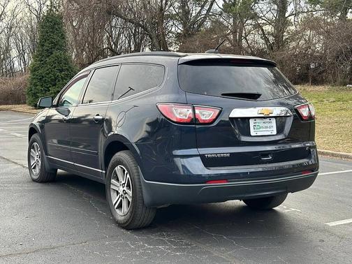 2017 Chevrolet Traverse 2LT