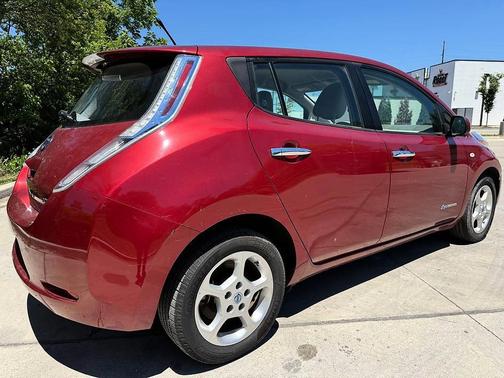2012 Nissan Leaf SL