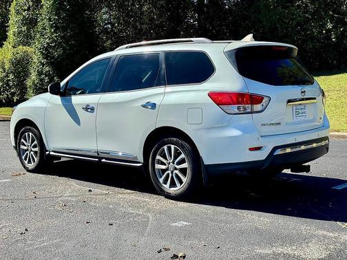 2015 Nissan Pathfinder SL
