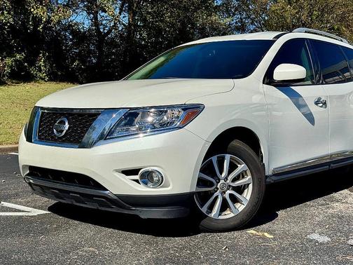 2015 Nissan Pathfinder SL