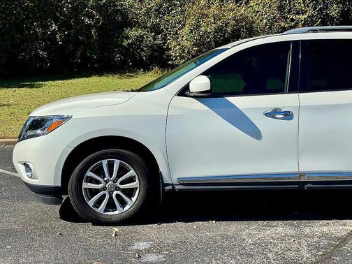 2015 Nissan Pathfinder SL