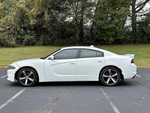 2017 Dodge Charger SXT