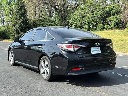 Eclipse Black 2016 Hyundai SONATA Hybrid Limited