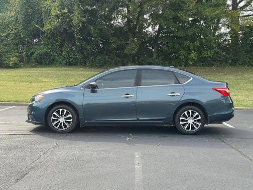 2017 Nissan Sentra SV