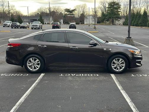 2018 Kia Optima LX