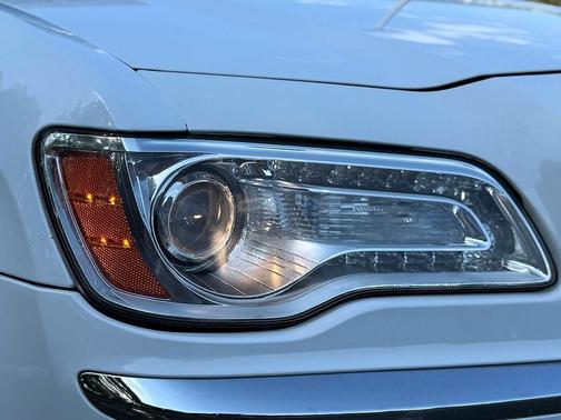 Bright White Clearcoat 2014 Chrysler 300 S