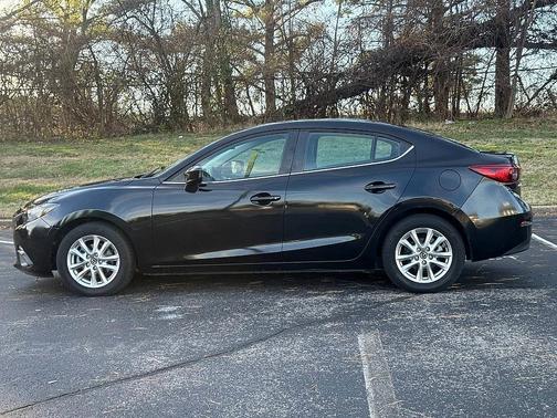 2016 Mazda Mazda3 i Sport