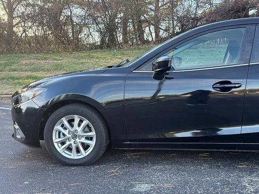2016 Mazda Mazda3 i Sport