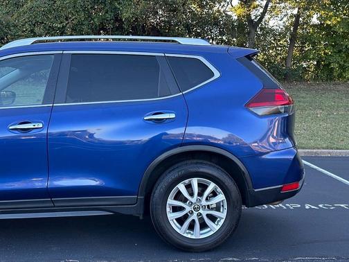 2020 Nissan Rogue SV