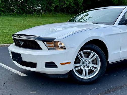 2011 Ford Mustang V6 Premium