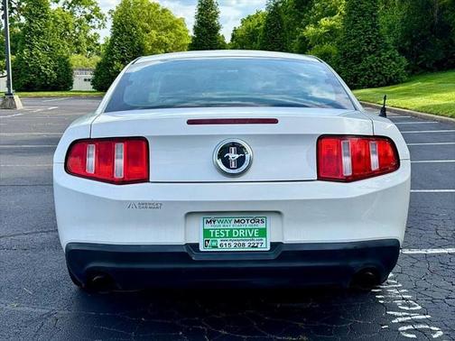 2011 Ford Mustang V6 Premium