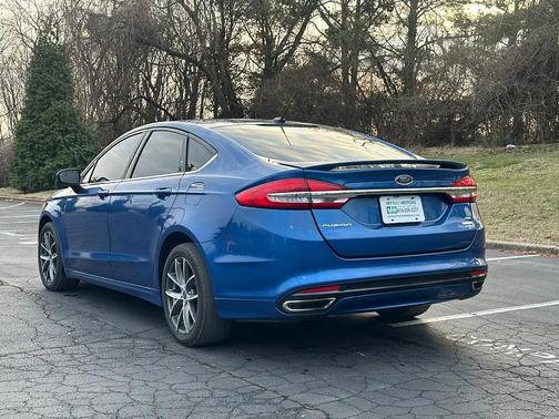 2017 Ford Fusion SE