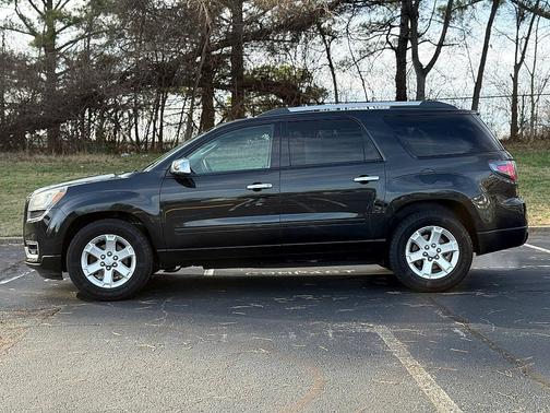2015 GMC Acadia SLE-2