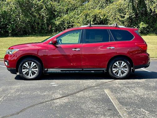 2018 Nissan Pathfinder S