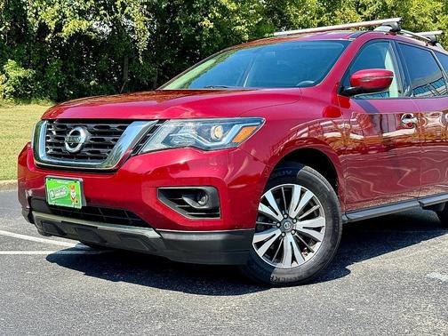 2018 Nissan Pathfinder S