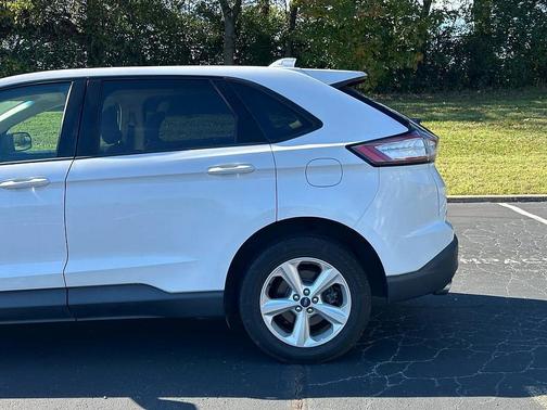 2017 Ford Edge SE