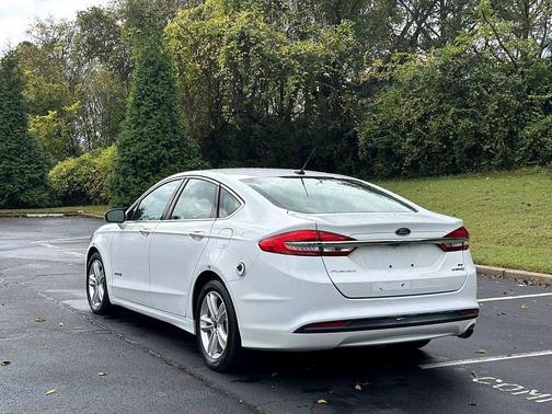 2018 Ford Fusion Hybrid SE