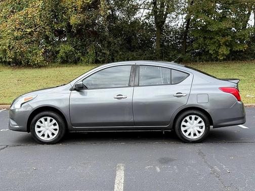 2016 Nissan Versa 1.6 SV