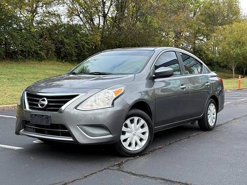 2016 Nissan Versa 1.6 SV