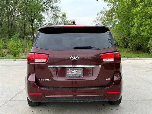 2016 Kia Sedona LX