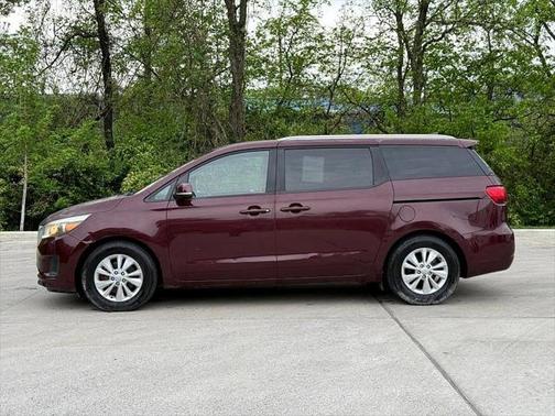 2016 Kia Sedona LX
