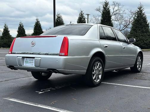 2010 Cadillac DTS Luxury Collection
