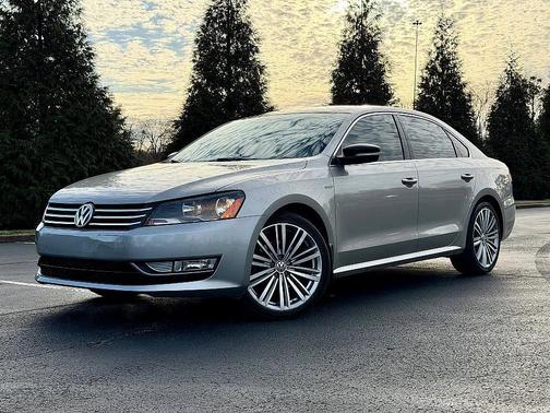 2014 Volkswagen Passat 1.8T Auto Sport