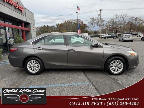 2016 Toyota Camry LE
