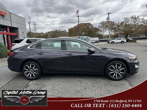 2022 Chevrolet Malibu 4dr Sdn RS