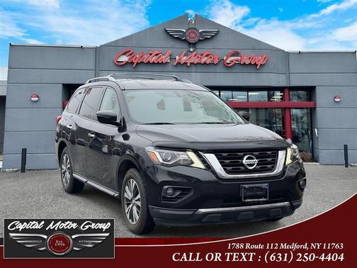 2019 Nissan Pathfinder 4x4 SL