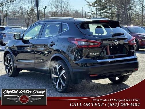 2022 Nissan Rogue Sport SL