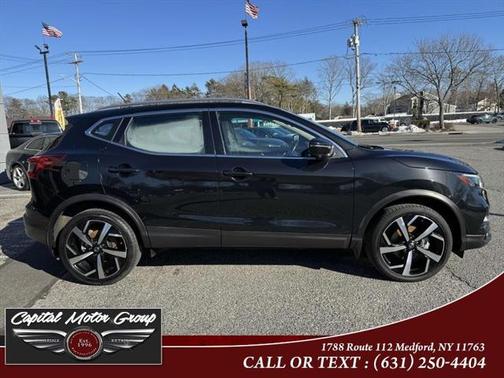 2022 Nissan Rogue Sport SL