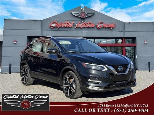 2022 Nissan Rogue Sport SL
