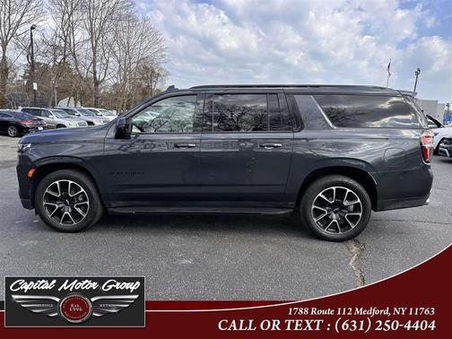 Gray 2022 Chevrolet Suburban RST