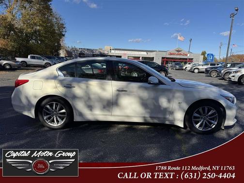 2015 INFINITI Q50 Premium